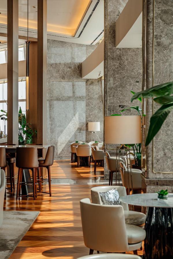 Signiel Khách sạn 5*
