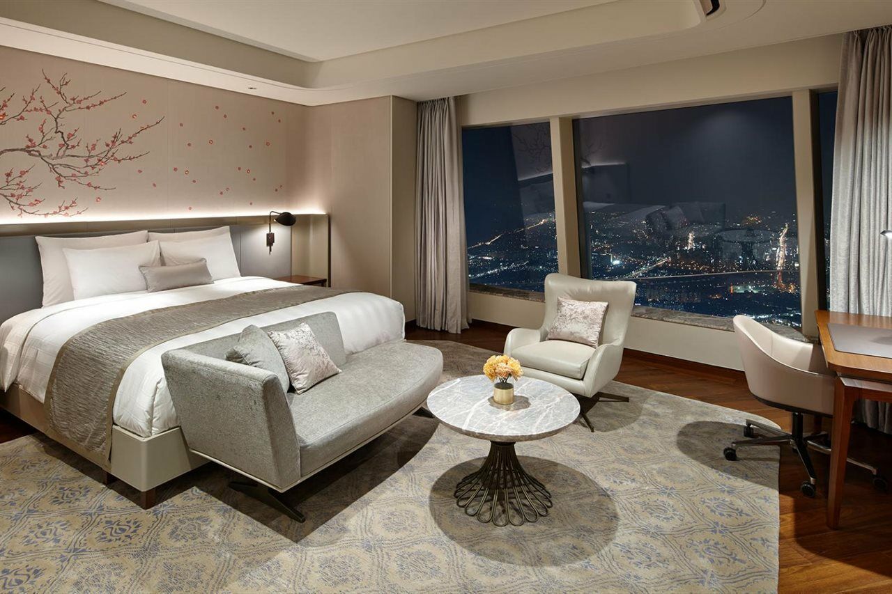 Khách sạn Signiel 5*