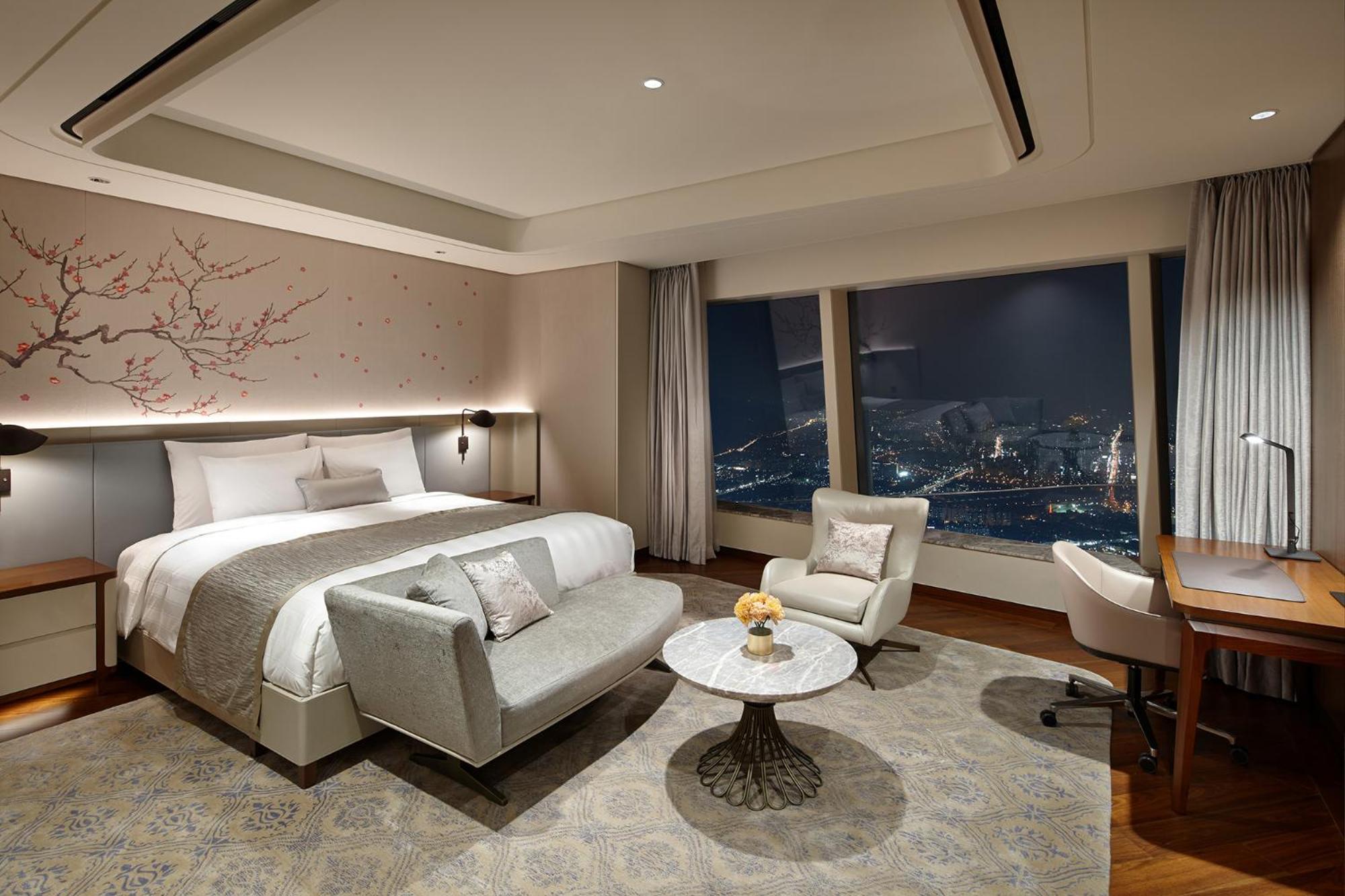 Signiel Hotel